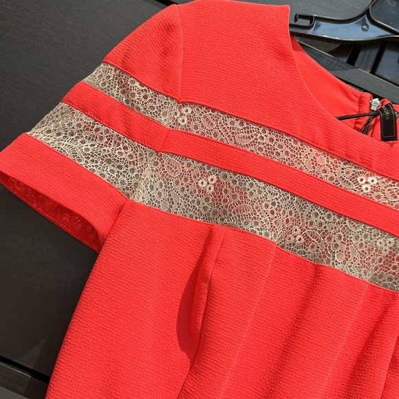 BCBGMAXAZRIA Kalli Crepe Lace Short Sleeves Red Shift Dress - Picture 3 of 5